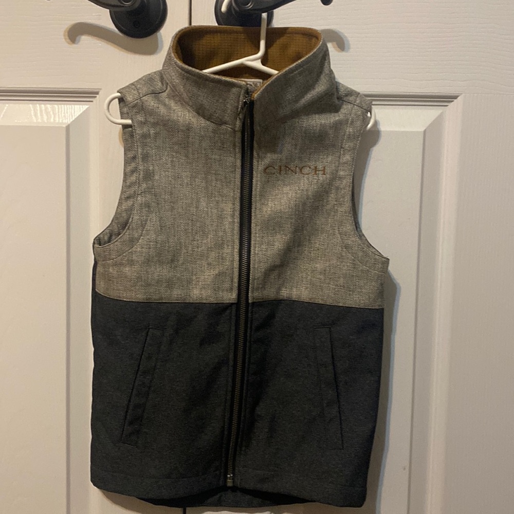 CINCH BOY'S LIGHT/DARK GRAY BONDED VEST SZ 6-8 excellent condition!